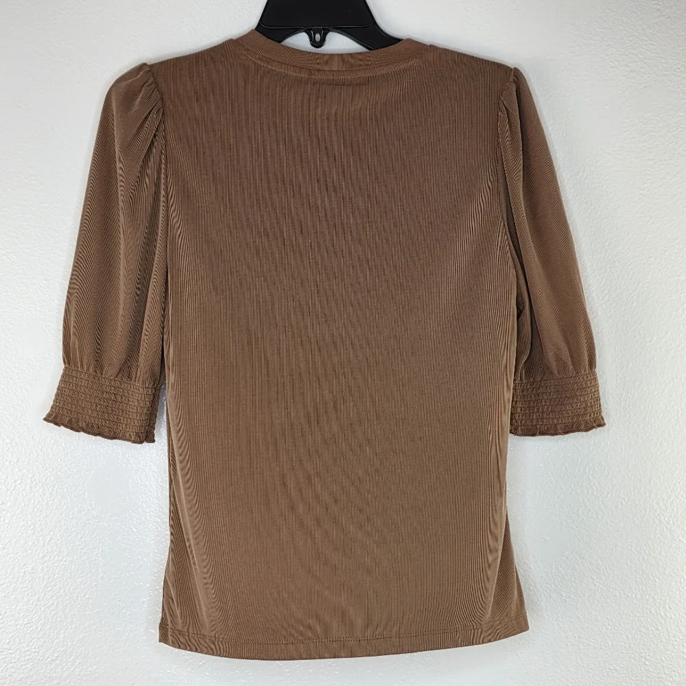 Lucky Brand Tan Crew Neck Puff Sleeve Silky Ribbed Blouse Size Small